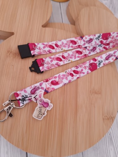 Disney Character Pixar Goofy Minnie Mickey ear holiday ID lanyard Safety Clip - 第 259/333 張圖片
