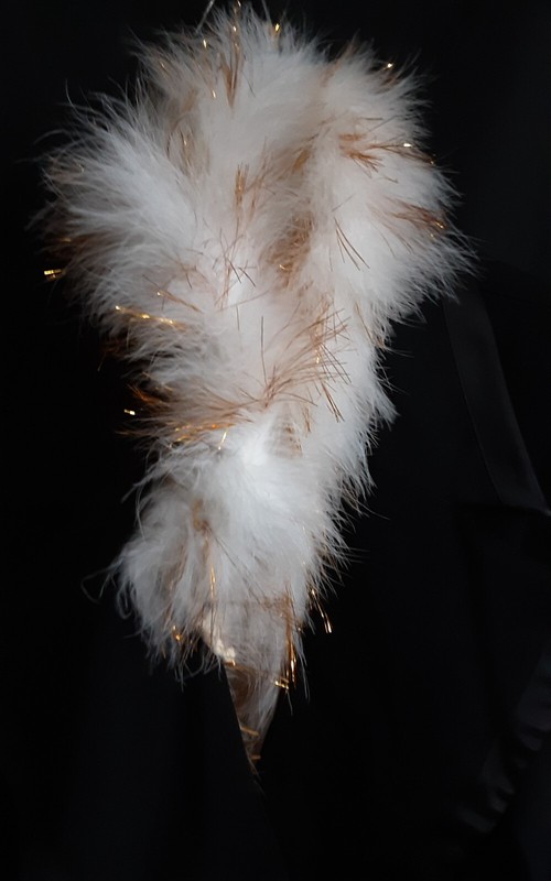 Dress it Up! New 5   1/2 FEET  white marabou feather scarf boa gold tinsel