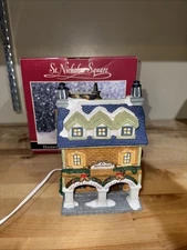 St. Nicholas Square Hansen’s Restaurants Illuminated Christmas Village W/ Box