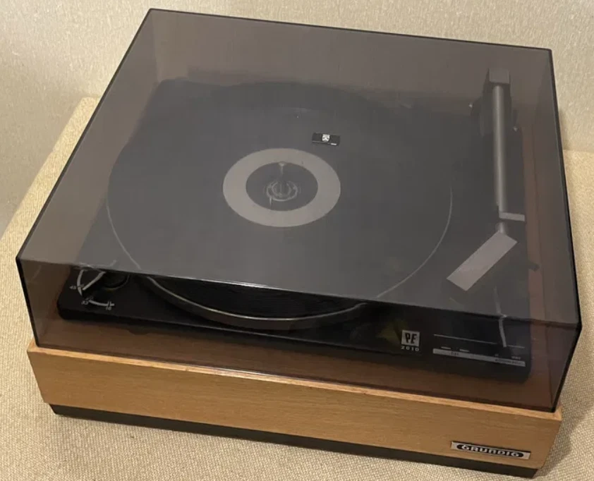 Tocadiscos Hi-Fi GRUNDIG / PE 2010 ▶Raro de colección | Unidad de 4 velocidades | Audio-Technica Foto 3 de 4
