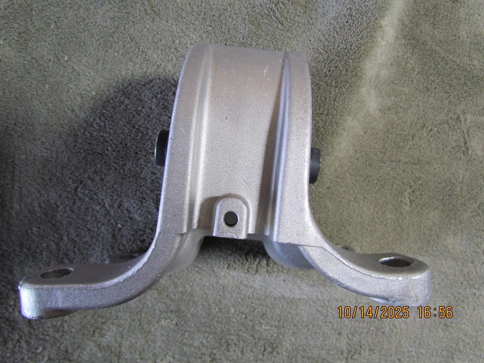 Nissan Altima 2002-2006 montaje de transmisión Foto 2 de 4