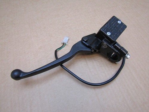 Mondial Imola 125 E5 2022 4,348 miles left brake master cylinder (12246) - Picture 3 of 8