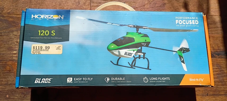 Blade Horizon Hobby 120S BNF R/C Helicopter (original version) - Image 1 of 4