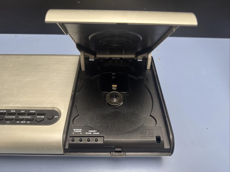 Reproductor de CD Bose Lifestyle Modelo 5 Music Center AM FM (sin cable de alimentación) Foto 2 de 4