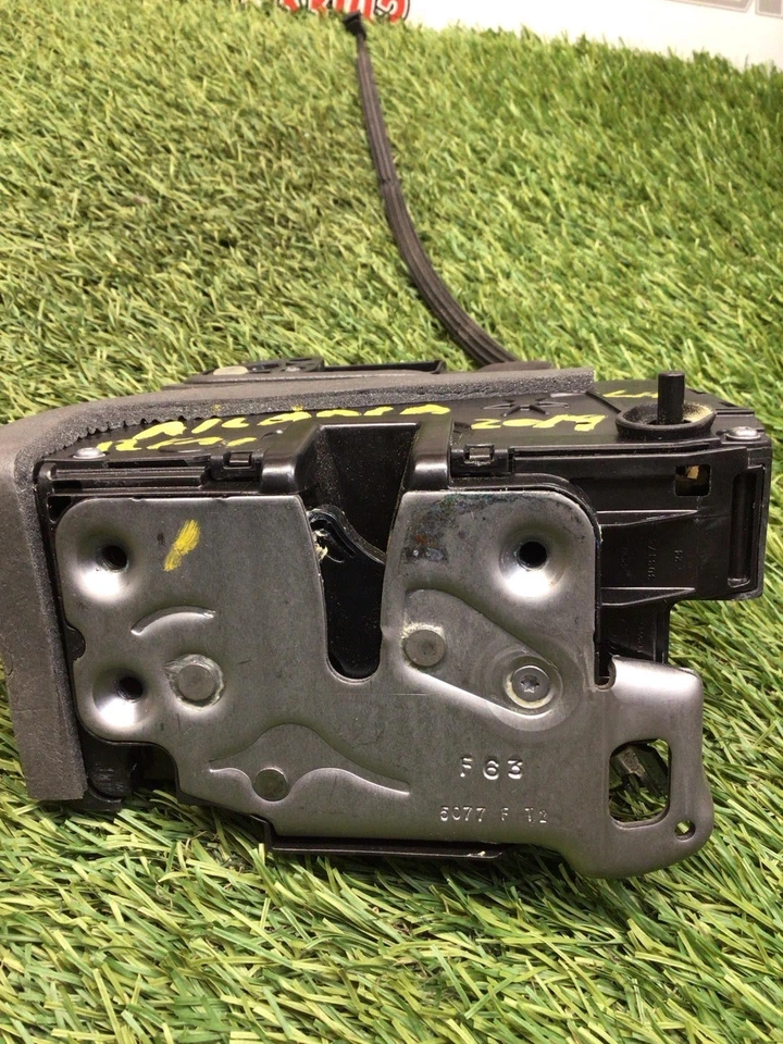 ✅ 2019 GMC ACADIA REAR DOOR LATCH LH OEM - Image 2 of 4