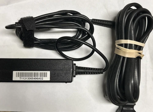 Genuine TOSHIBA PA3922U-1ARA 30W  Adapter Charger For Toshiba 10" Tablet W Cord - Picture 1 of 5