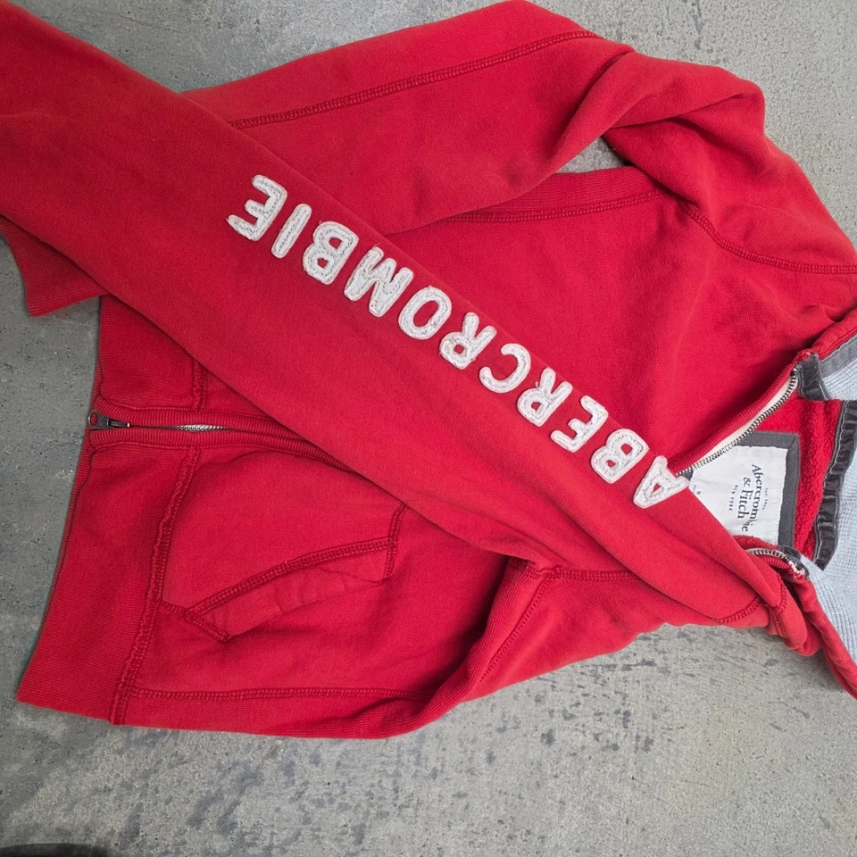 Винтажная женская толстовка с капюшоном Y2K Abercrombie & Fitch красная на молнии с надписью средний размер - Изображение 4 из 4