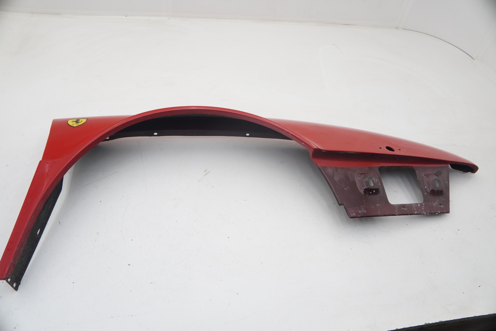 Front Right Passenger Side Fender Wing Panel Red 60511800 Ferrari Mondial 1985