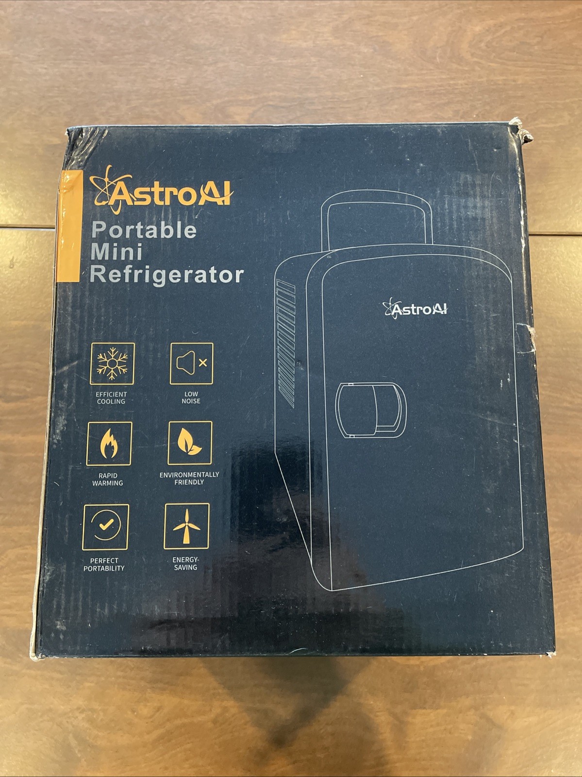 AstroAI 4L Mini Fridge &ndash; Cooler & Warmer &ndash; Portable AC/D