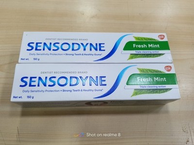 Sensodyne Fresh Mint Sensitive Toothpaste 2*150g  Daily Sensitivity Protec 08/27