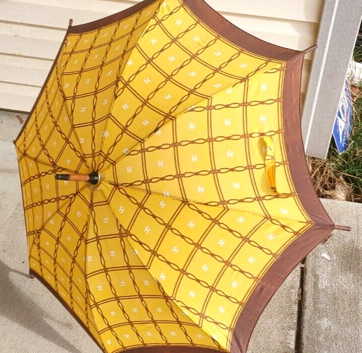 Paraguas plegable Chanel Foto 2 de 4