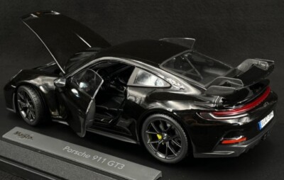 1/18 Scale Porsche 911 992 GT3 Coupe 2022 Gloss Black Wheels by