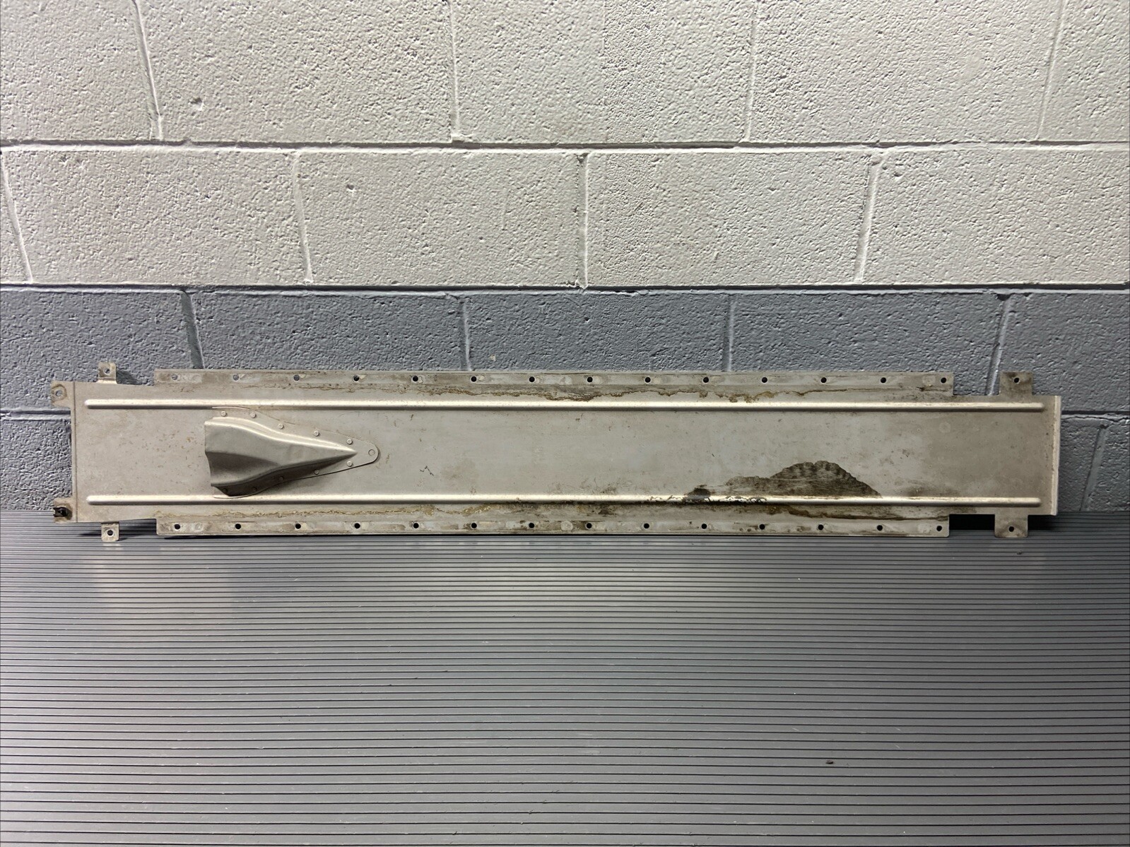 Audi R8 2008-2015 Mud flap