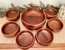 Vintage Hellerware 7 Pc. Wooden Salad Bowl Serving Set - 1 Large / 6 Individual