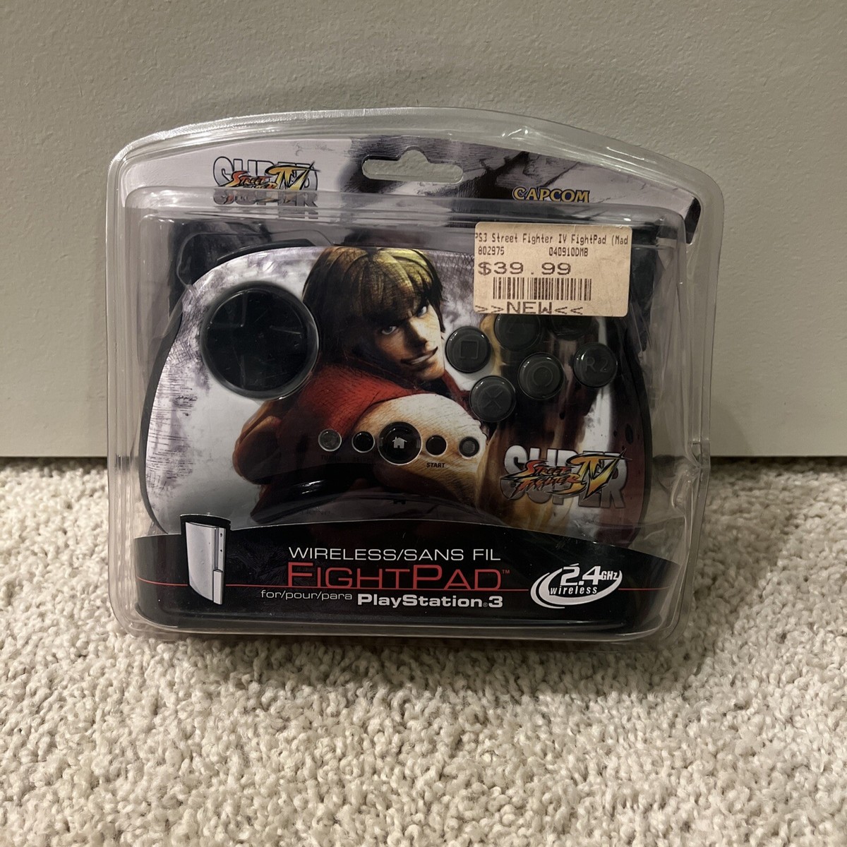 その他 Street Fighter IV Fight Pad - Ken 2mvetro Street Fighter IV Fight Pad - Ken 2mvetro