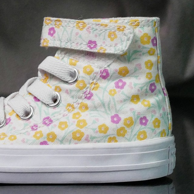 floral converse infant