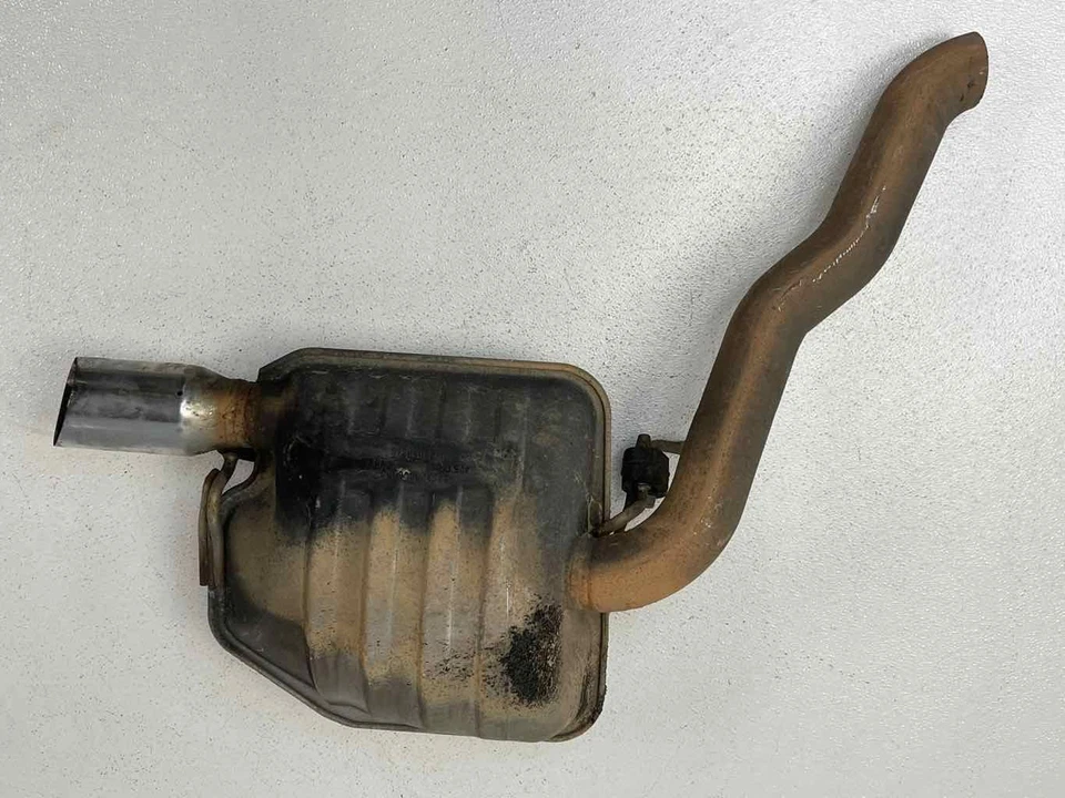 Silenciador de escape trasero izquierdo para conductor Chrysler 300 STR8 2005-2010 6,1 L FABRICANTE DE EQUIPOS ORIGINALES Foto 2 de 4