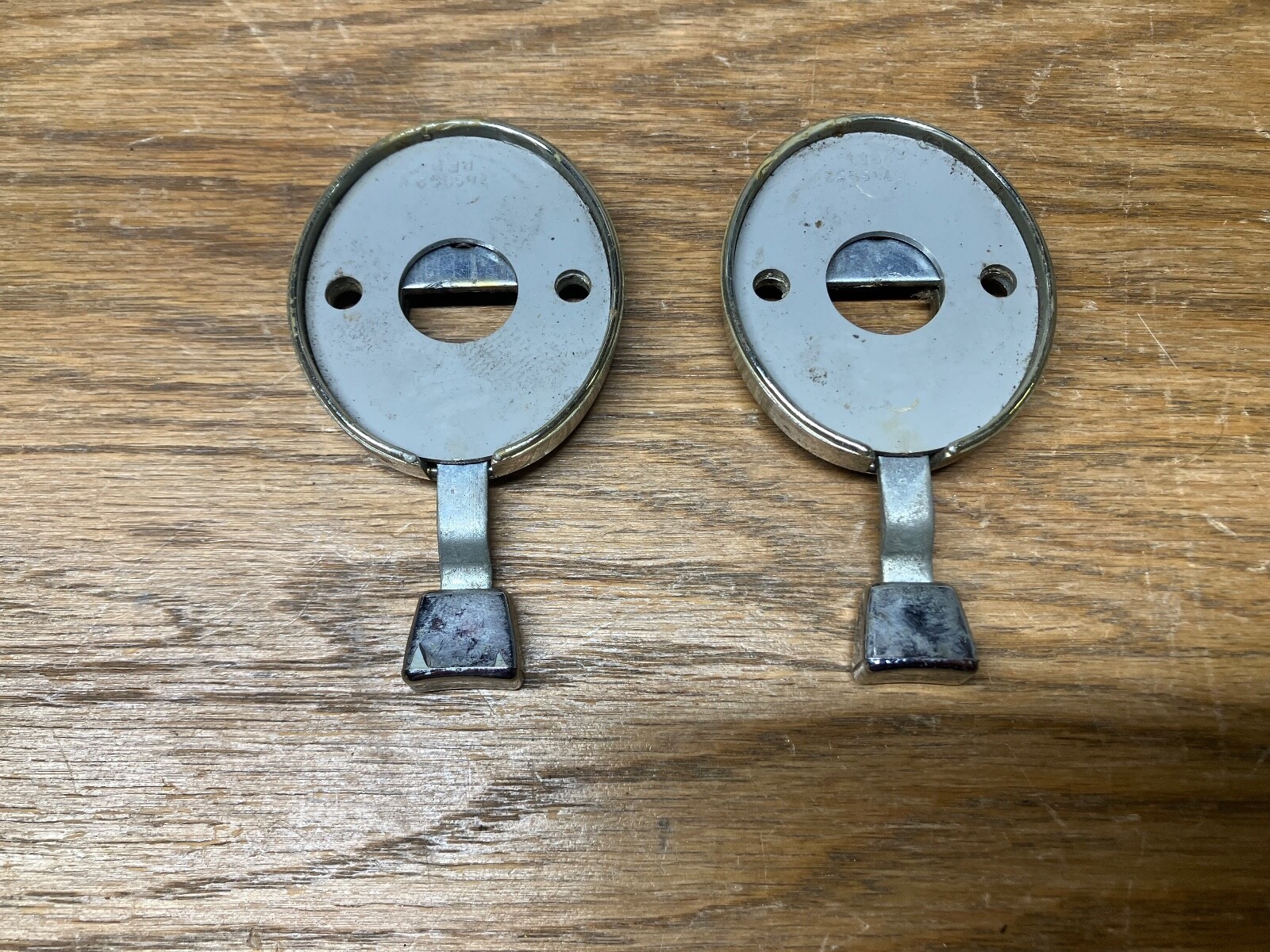 OEM Bucket Seat Headrest Lock Set 19691972 GTO Lemans Chevelle Riviera