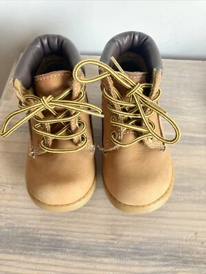 Boys Lumberjack boots size uk 4.5 eu 21 Never Worn - Image 1 of 4
