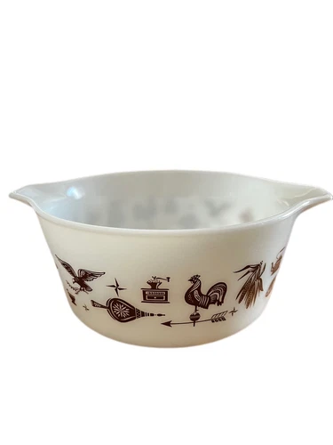 Vtg Pyrex Early American 1.5 Qt Casserole Dish Bowl Brown 474B Rooster Cat Eagle