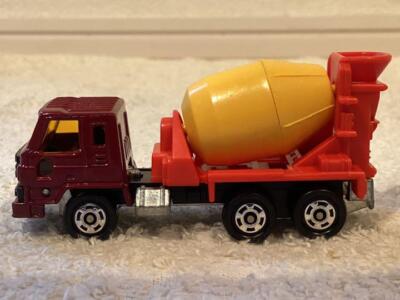 Tomica No.53 Nissan Diesel Mixer Truck Made In Japan Super