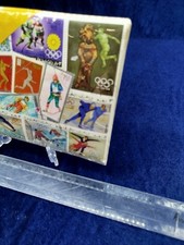 Collections de timbres pour les Jeux olympiques d'hiver de 1968 à Grenoble, F...