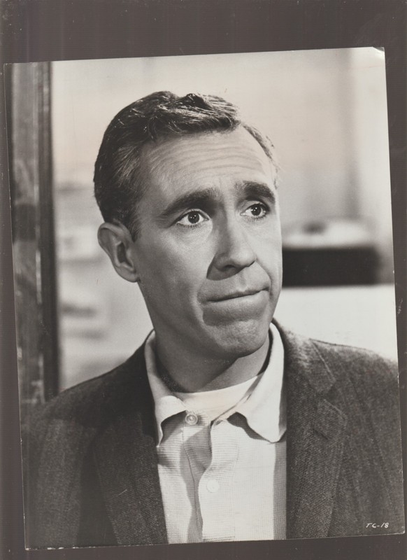 8X10 B&W   PHOTO OF-CLOSE  UP-JASON ROBARDS JR.