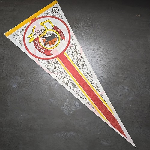 Washington Redskins Football 50th Anniversary 1986 Team Signed Pennant 29" - Bild 1 von 13