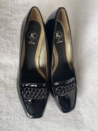 Clarks K schwarze flache Lacklederschuhe Gr. UK 6,5 E ungetragen