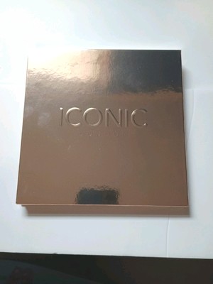 Iconic Eyeshadow Palette