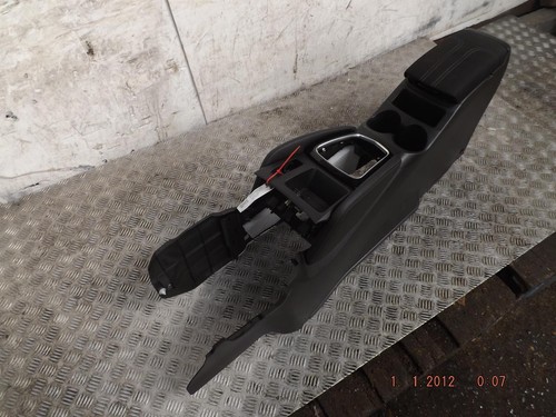 Nissan Qashqai Centre Console Armrest Cup Holder Mk2 J11 2014-2021S - Picture 9 of 10