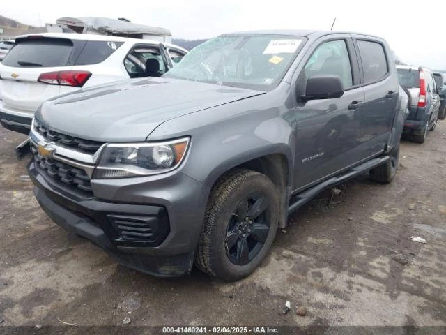 Espejo retrovisor interior delantero central usado se adapta a: Chevrolet Colorado 2021 delantero Foto 2 de 4