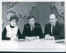1982 Hugh Downs Barbara Walters Joe Garagiola Celebrity Vintage Press Photo 7x9