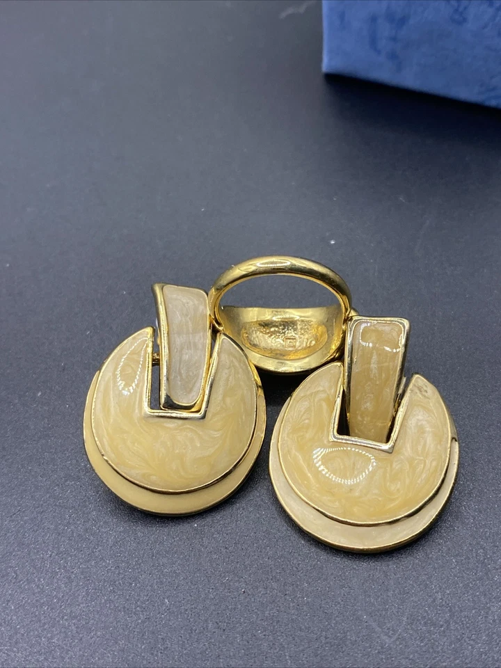 Conjunto de anillos y pendientes vintage esmaltados champán tono oro brillante Foto 4 de 4