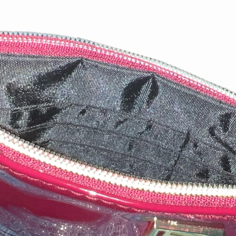 Muñequera billetera de carga para teléfono Liz Claiborne con protección RFID patente roja oscura Foto 4 de 4