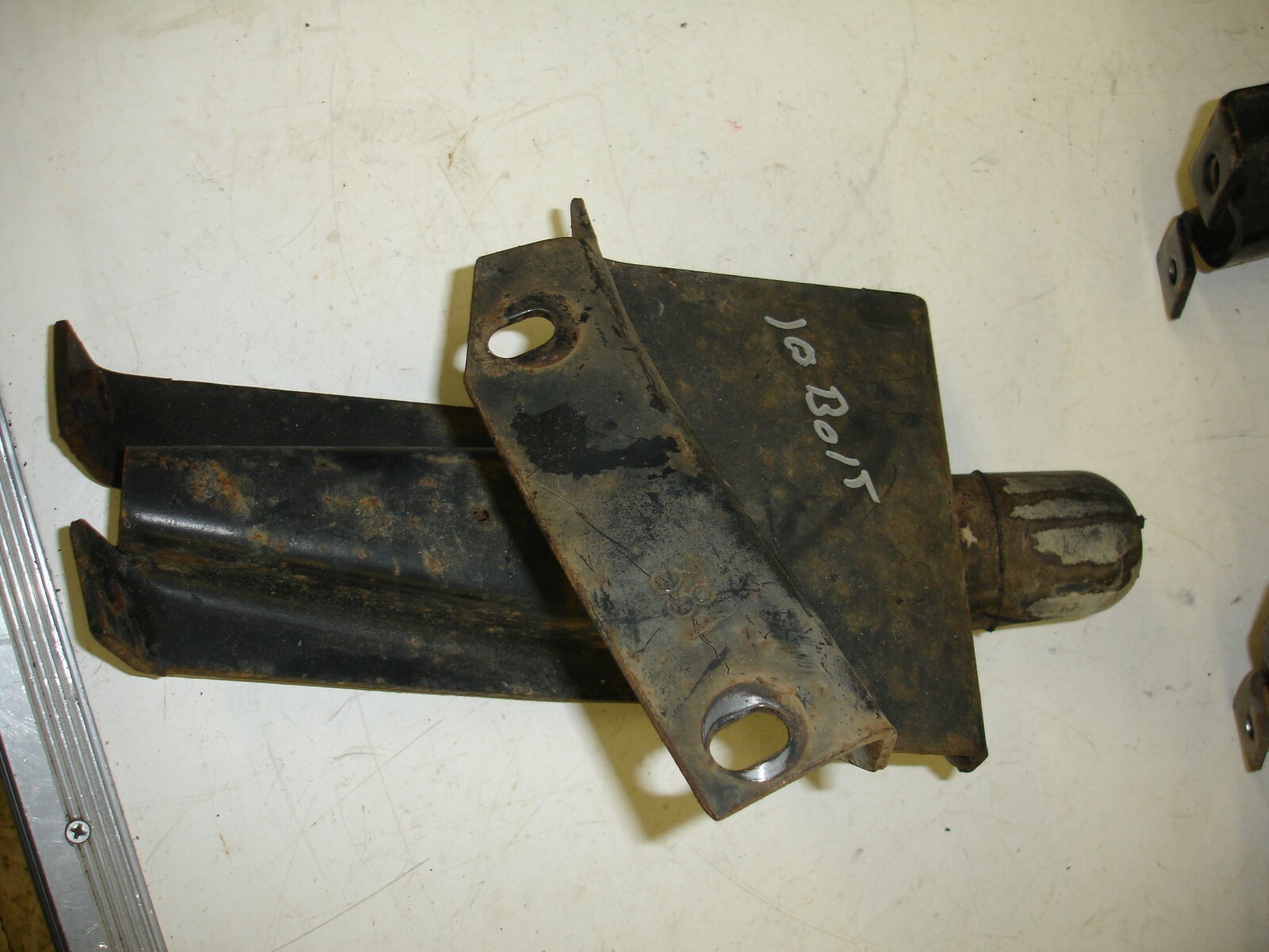 Chevy k10,k20 10 bolt Front Pinion Snubber Bump Stop, quad shock apps eBay