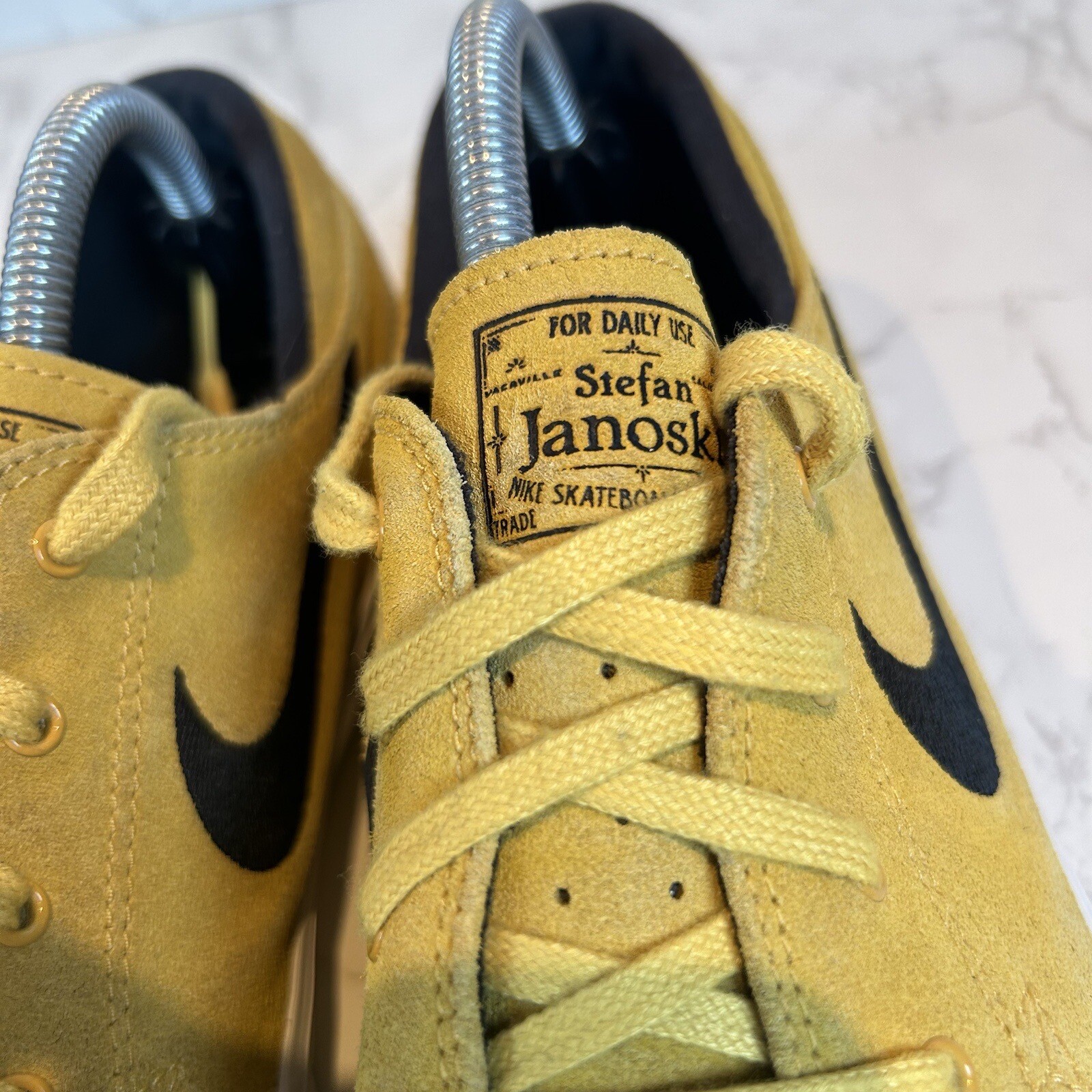 janoski yellow