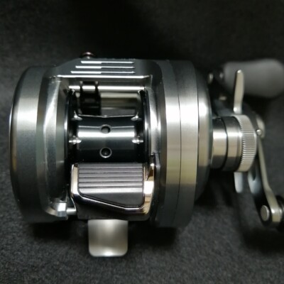Shimano 19 CALCUTTA CONQUEST DC 200 Right Baitcasting Reel