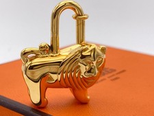 HERMES Cadena Padlock Lion 1997 Gold Lock Bag Charm Pendant 29.1g