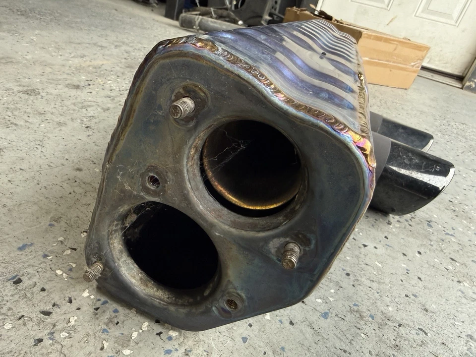 Silenciador de titanio 991/992 Porsche GT3RS OEM Foto 4 de 4