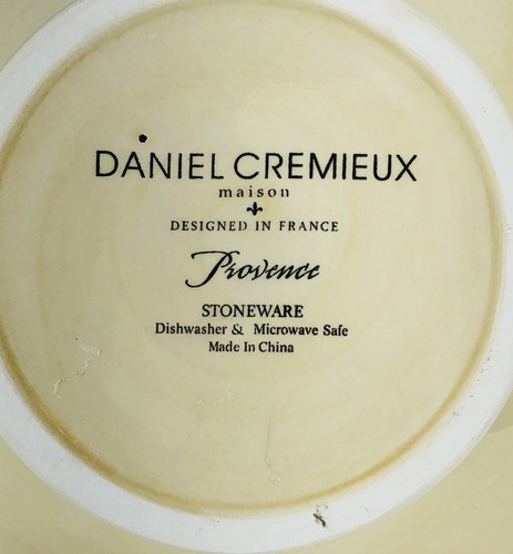 Daniel Cremieux PROVENCE Round Footed Serving Bowl Stoneware Embossed Scroll - Bild 4 von 4