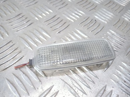 Audi A4 S4 B6 8E 8H 2003 Sonstige Leuchte Innenraum 8L0947105A UST93067