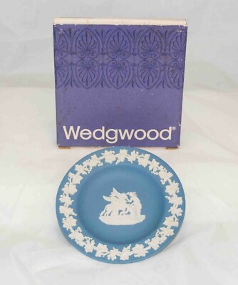 WEDGEWOOD JASPER PALE BLUE SWEET DISH ROUND WITH ORIGINAL BOX