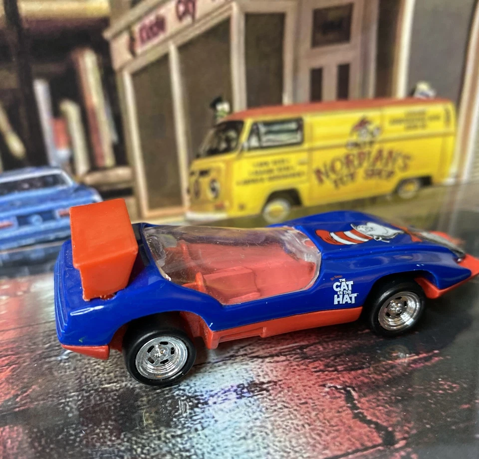 2003 Johnny Lightning Dr. Seuss The Cat In The Hat Loose Custom Spoiler - Image 3 of 4