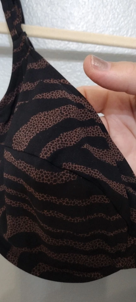 Top de bikini Maryan Mehlhorn mediano 34B/C playa Foto 2 de 4