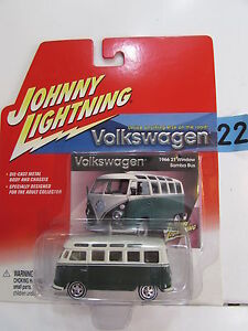 Johnny Lightning /"Volkswagen/" 1966 21 Window Samba Bus 1//64 Scale Diecast Green