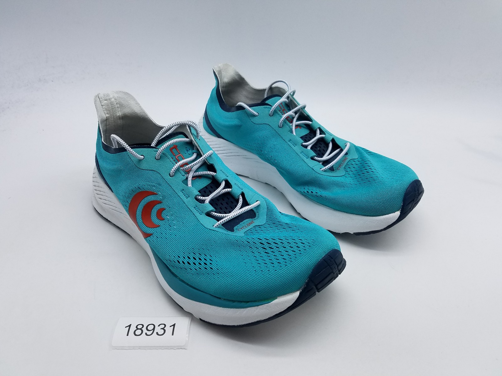 Topo Cyclone Men's Size 8 Running Shoes Cyan Red