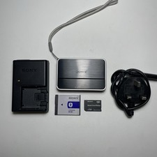 Sony Cybershot DSC-T2 8.1MP Digital Camera Tested  Charger, Battery, Card