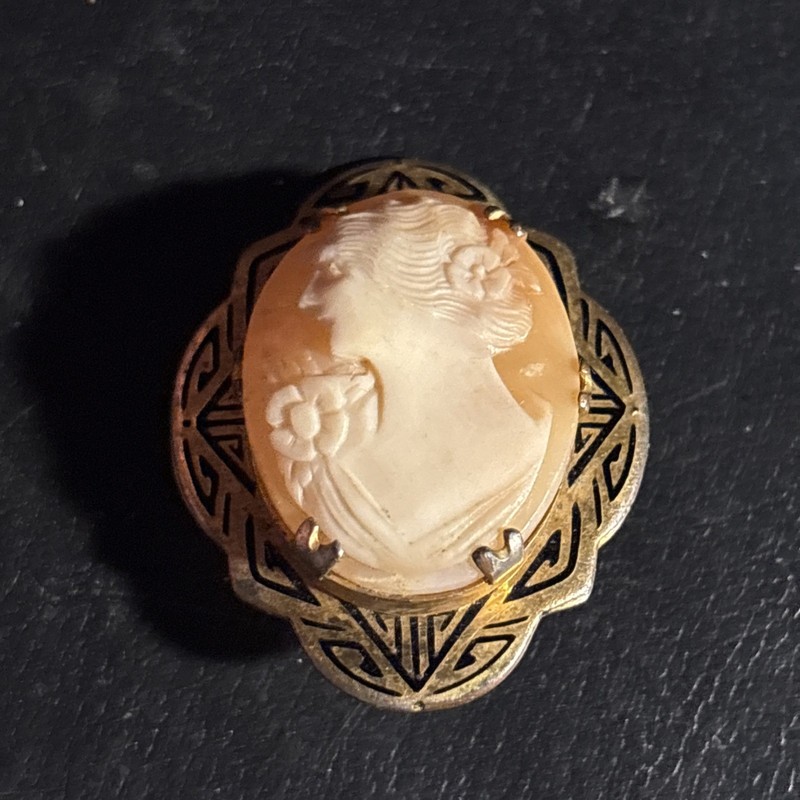 Antique Victorian Hand Carved Cameo Gold Filled Brooch--