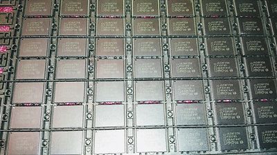 INTEL JS28F256P33T95 NOR Flash Parallel/Serial 2.5V/3.3V 256M-bit 16M x 16 95ns 